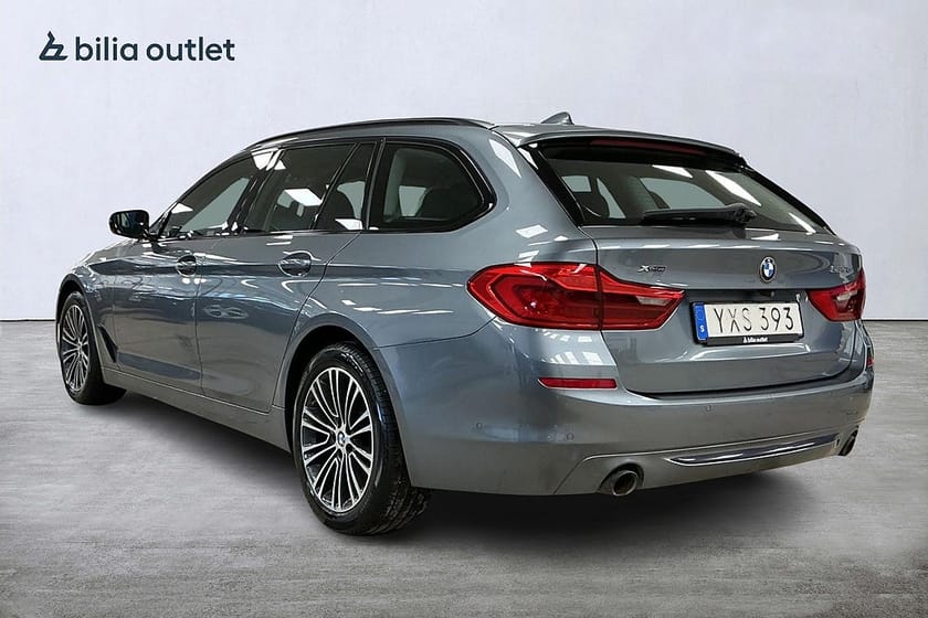 Bild 3 av BMW 520d xDrive Touring Sport line Navigation Värmare Dragkrok