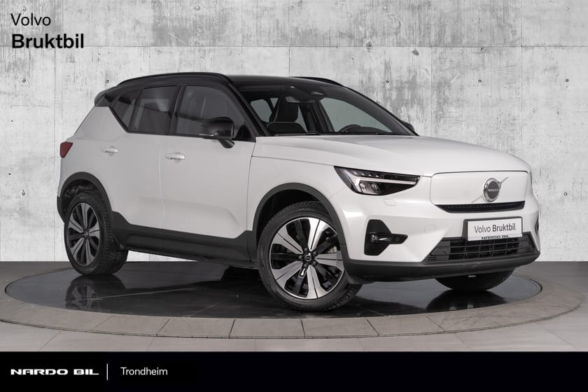 Bilde 1 av Volvo XC40 Recharge Twin motor Plus 408 hk. Varmepumpe/VOC/Krok/Induktiv lader