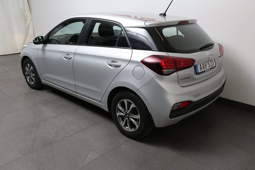Bild 4 av Hyundai i20 1,2 84hk Trend 5D Keyless CarPlay B-Kamera Motorv