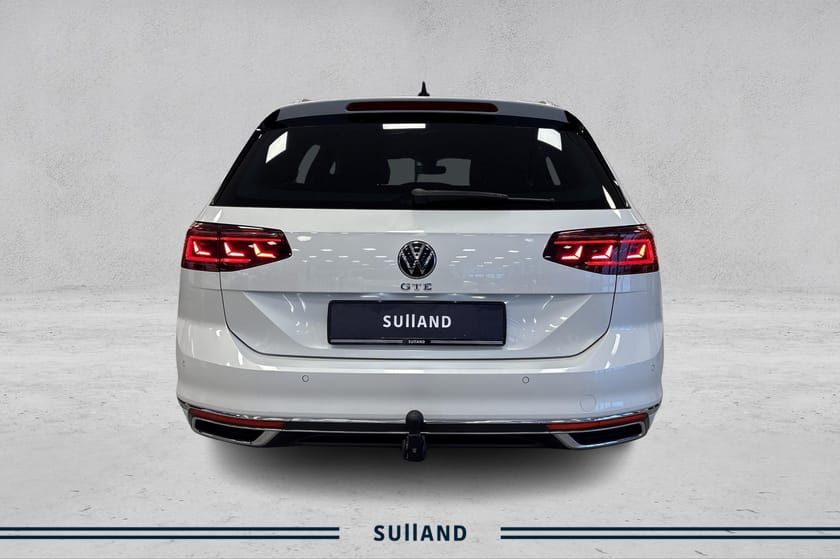 Bilde 4 av Volkswagen Passat Variant GTE 218hk | skinn | Exclusive | Krok | Webasto | Kamera