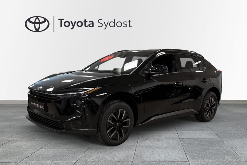 Bild 1 av Toyota bZ4X Active Tech NYA Modellen 224hk Navi Rattvärme LED