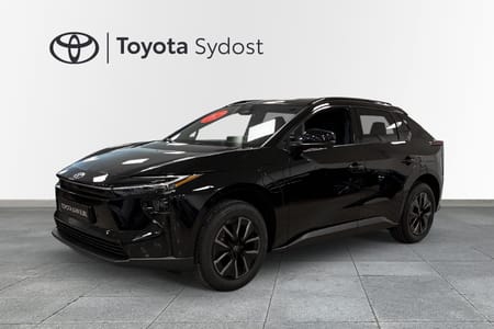 Toyota bZ4X Active Tech NYA Modellen 224hk Navi Rattvärme LED