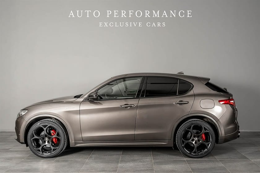 Bild 3 av Alfa Romeo Stelvio Veloce 280hk AWD Q4 / Hemleverans /