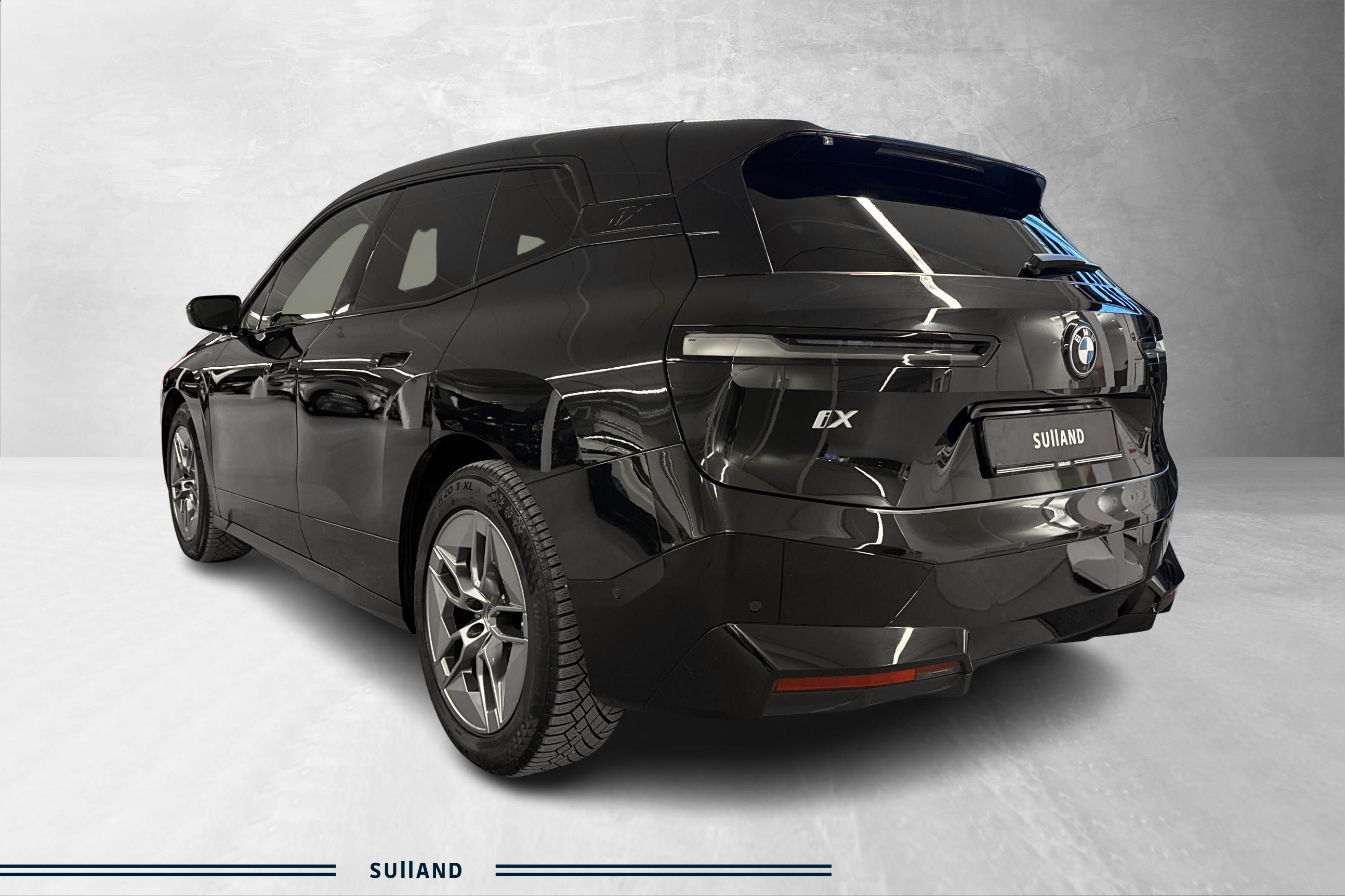 Thumnail bilde 2 av BMW iX xDrive50