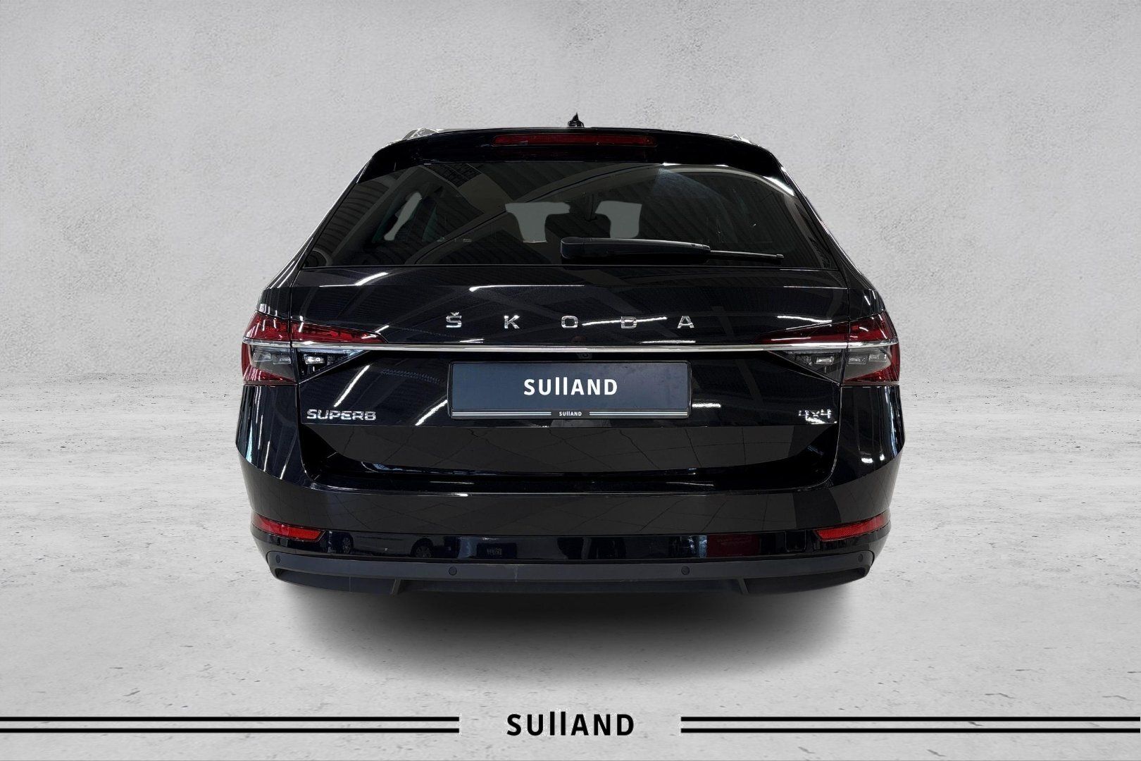 Thumnail bilde 3 av Škoda Superb Stasjonsvogn