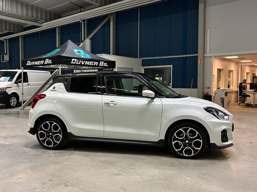 Bild 2 av Suzuki Swift Sport 1.4 Hybrid Adapt. farthållare V-hjul LED