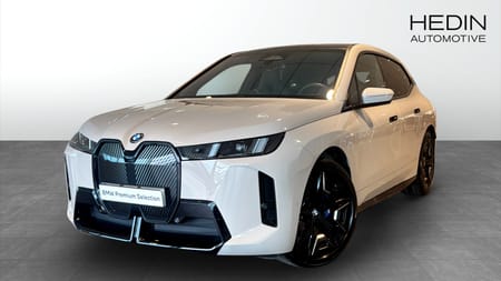 BMW iX xDrive60 M-Sport Adaptiv Farth Pano Dragkrok
