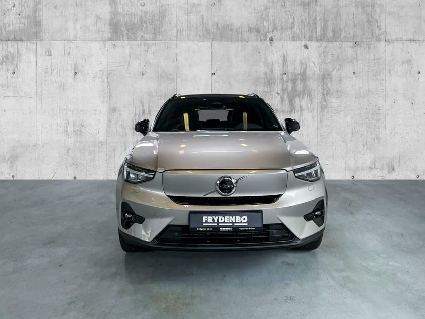 Bilde 2 av Volvo XC40 Recharge Twin motor Ultimate SEMI.EL.HF|H&K|PANO|