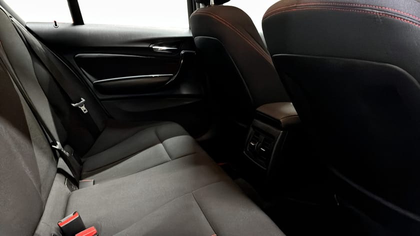 Bild 5 av BMW 118d D Sportline P-Sensor Farthållare Blåtand 143hk