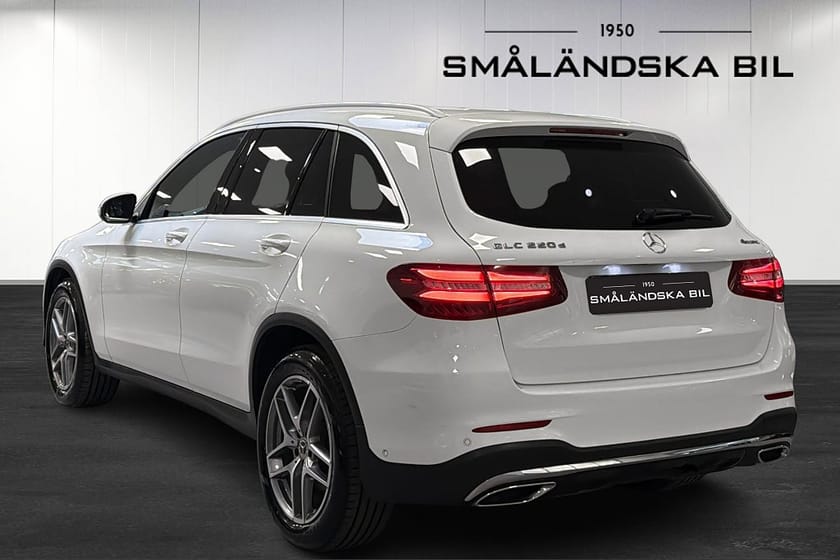Bild 4 av Mercedes-Benz GLC 220 d 4MATIC AMG Line Panorama Drag 170hk
