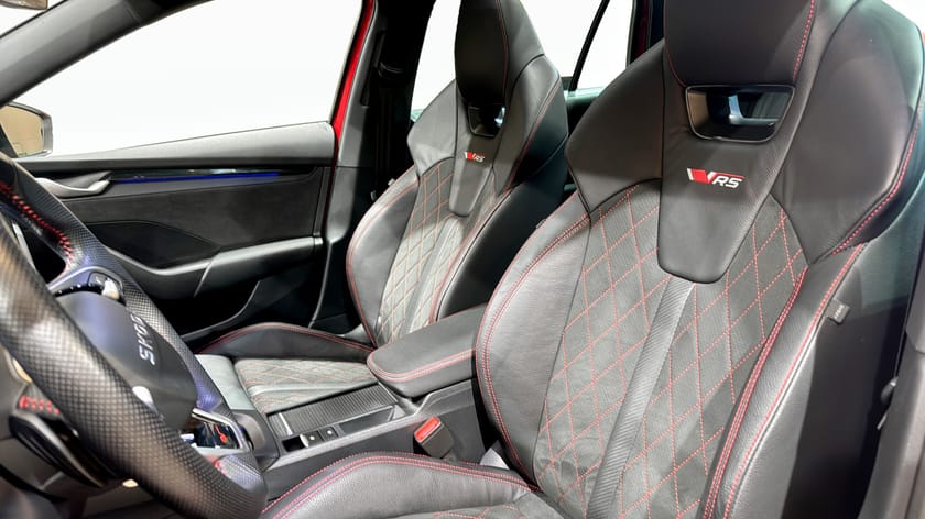 Bild 4 av Škoda Octavia Kombi RS DSG DCC/Drag/P-värmare/Panorama