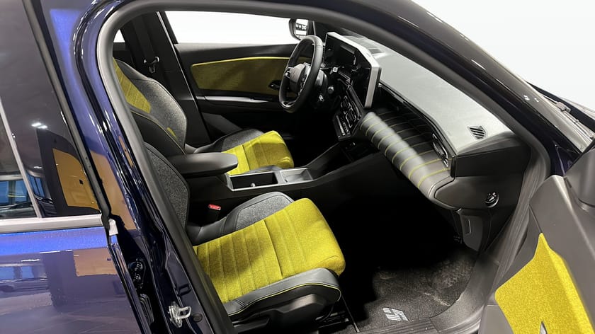 Bild 3 av Renault 5 E-Tech ICONIC 52 kWh 150hk ICONIC 52 kWh 3890:- / Mån (Privatleasing)