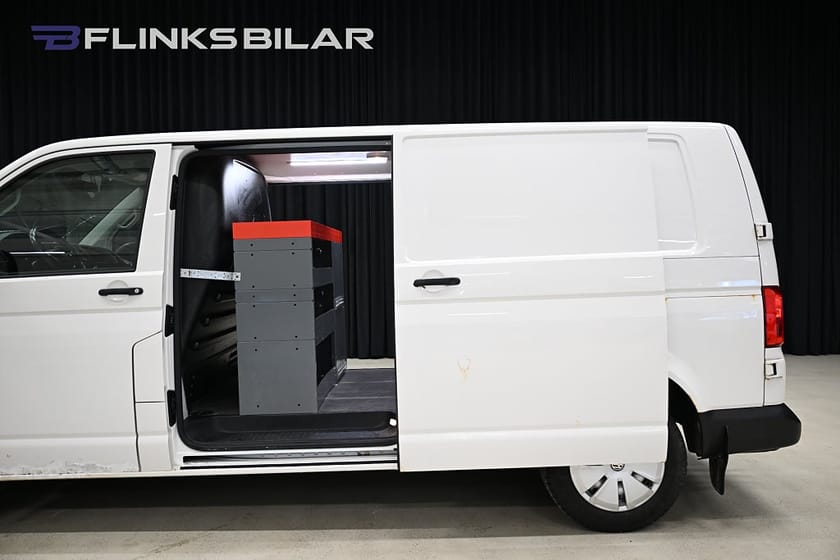 Bild 4 av Volkswagen Transporter TDI 150HK L2|Dubbeldörr|Inredd|Drag|Värmare