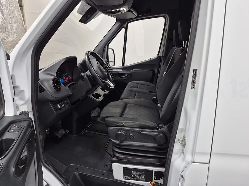 Bild 2 av Mercedes-Benz Sprinter 317 CDI RWD Panel Van SKÅP 170HK Aut