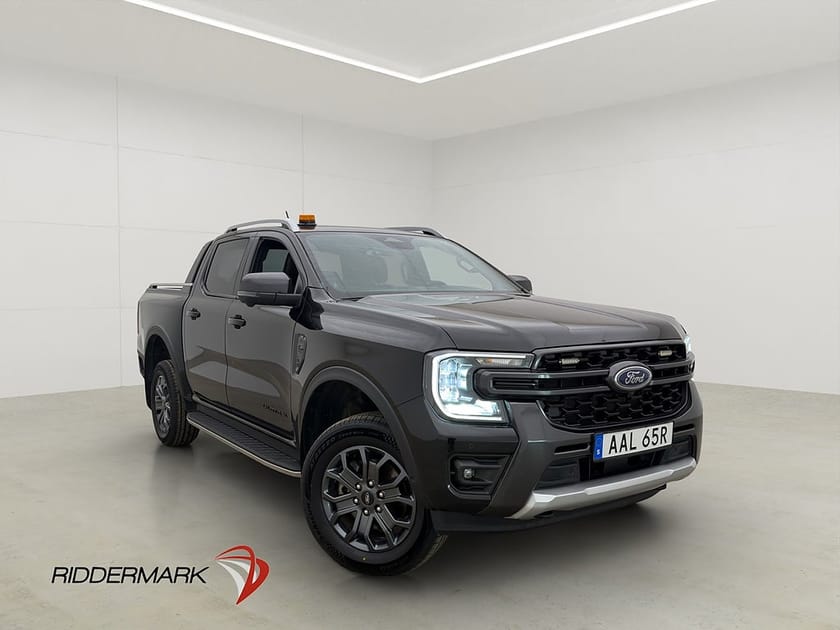 Bild 3 av Ford Ranger Dubbelhytt Wildtrak e-4WD Cockpit Värmare Drag CARPLAY Moms