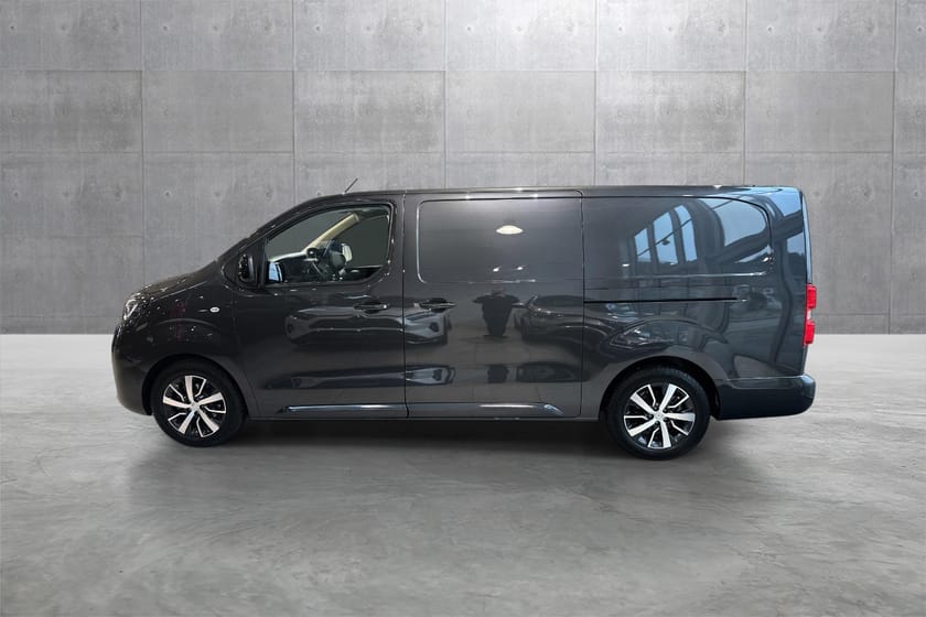 Bilde 2 av Toyota Proace Electric 75 75kWt Comfort Plus L2H1 THB 2-s