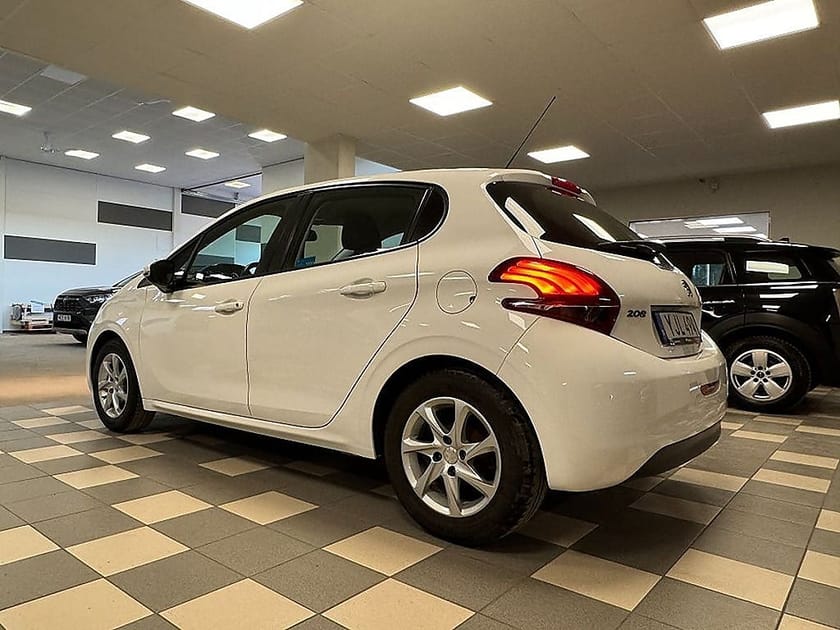 Bild 4 av Peugeot 208 5-dörrar 1.2 PureTech AppConnect Kamrem byttEuro 6