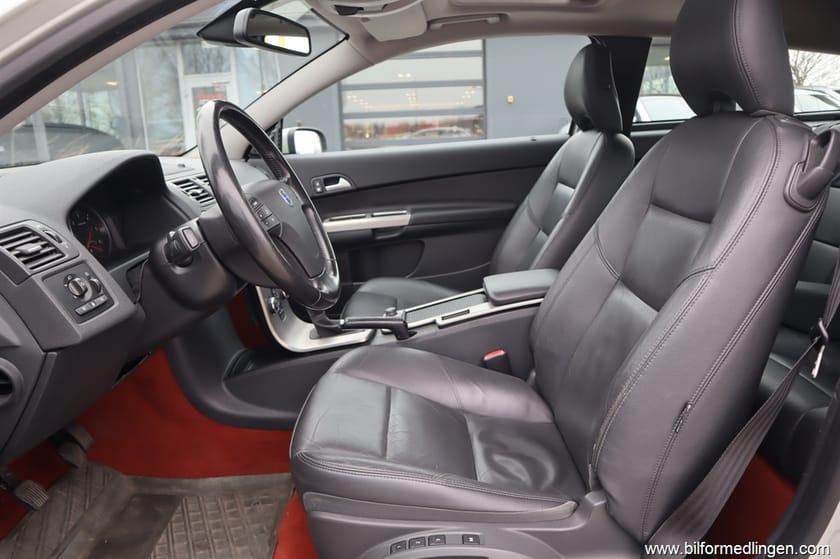 Bild 4 av Volvo C30 1.6D DRIVe FWD 109hk Summum Taklucka Skinn