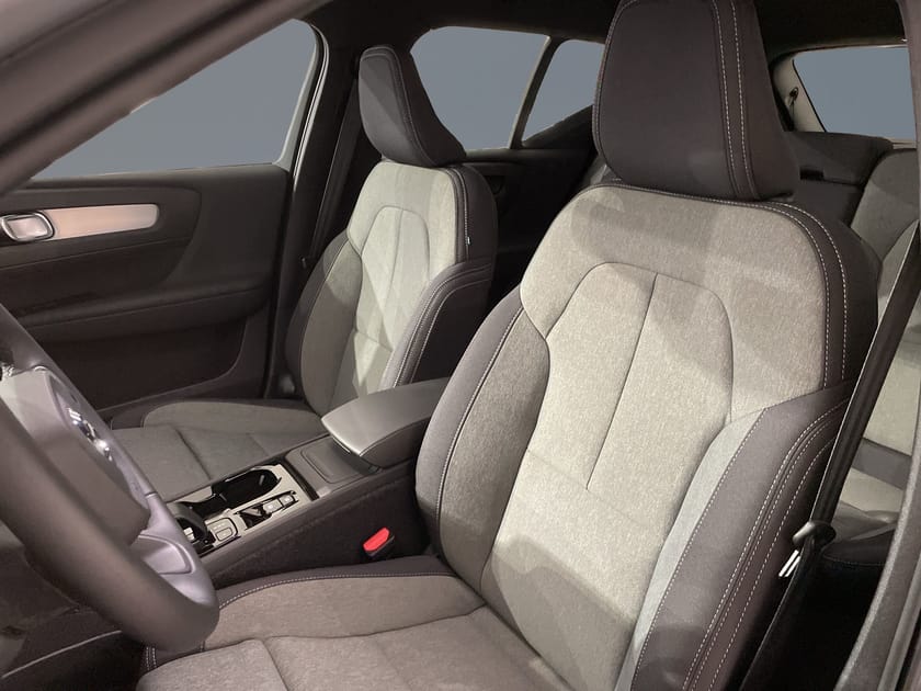 Bild 5 av Volvo XC40 B3 FWD Bensin Plus Dark
