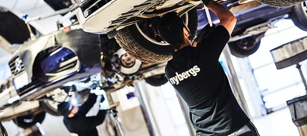 Höstens viktiga bilservice – Det här bör du kontrollera innan vintern