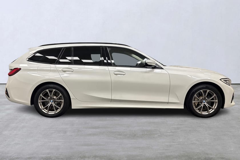 Bild 3 av BMW 330e xDrive Touring 