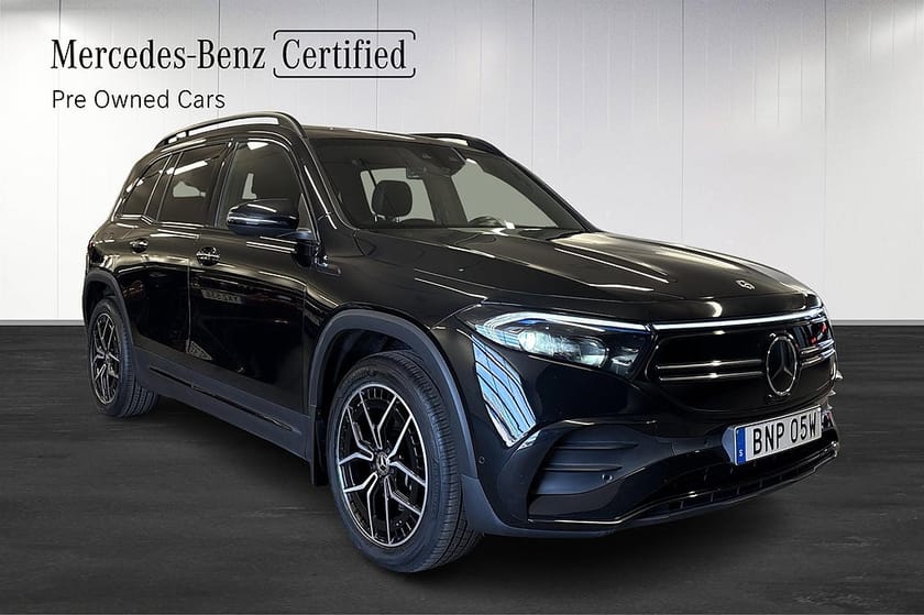 Bild 2 av Mercedes-Benz EQB 300 4MATIC AMG Line Panoramataklucka