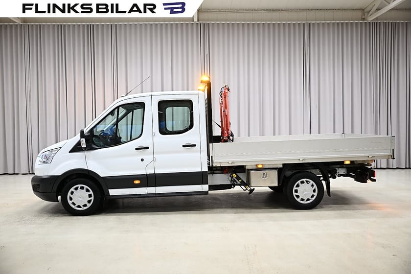 Bild 2 av Ford Transit 350 Chassi Dubbelhytt AWD 170HK Dubbelhytt|Flak|Kranbil|Leasbar|SeUtr!