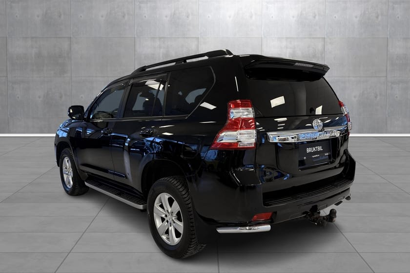 Bilde 3 av Toyota Land Cruiser EN EIER/LAV KM/TOPPMODELL