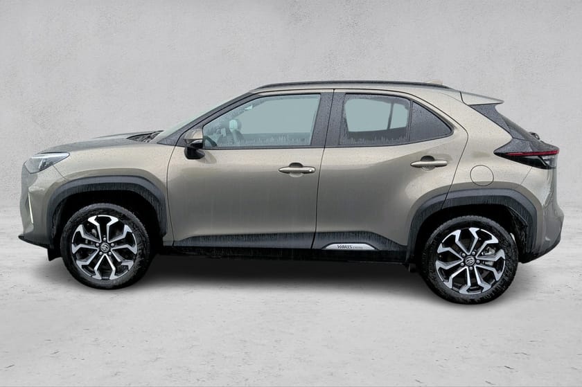 Bilde 2 av Toyota Yaris Cross Hybrid 115 AWD-i Active - LED - Adaptiv cruise - Ryggekam.