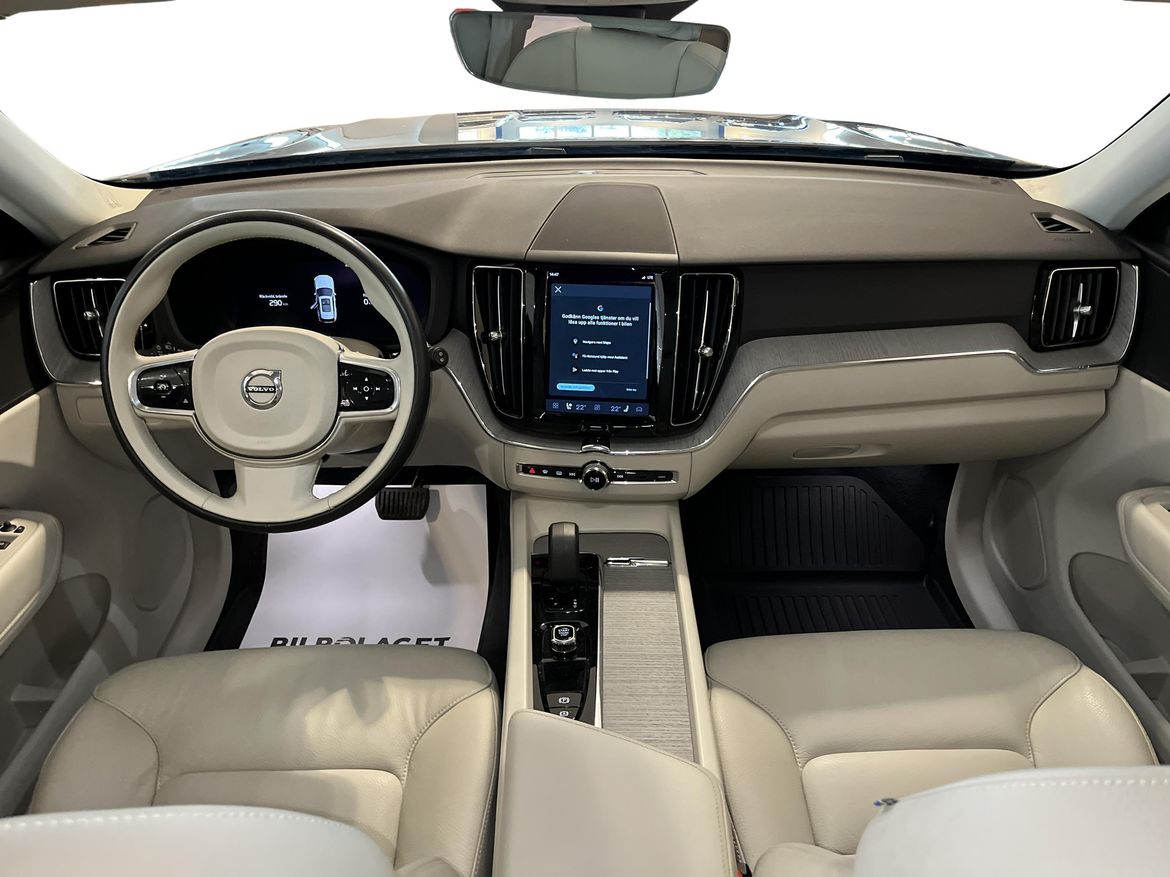 Volvo XC60 2023 - miniatyr 8