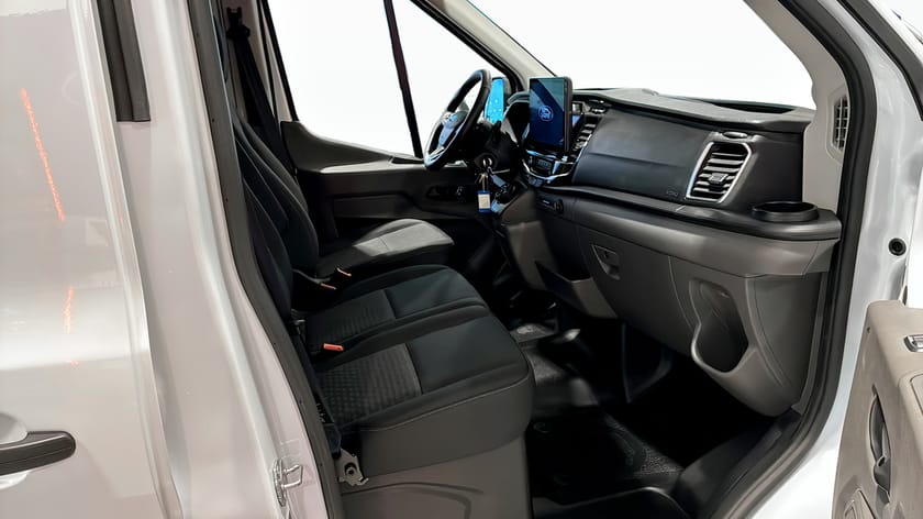 Bild 3 av Ford Transit 350 L2 165Hk Aut/ 360 Kamera/Carplay