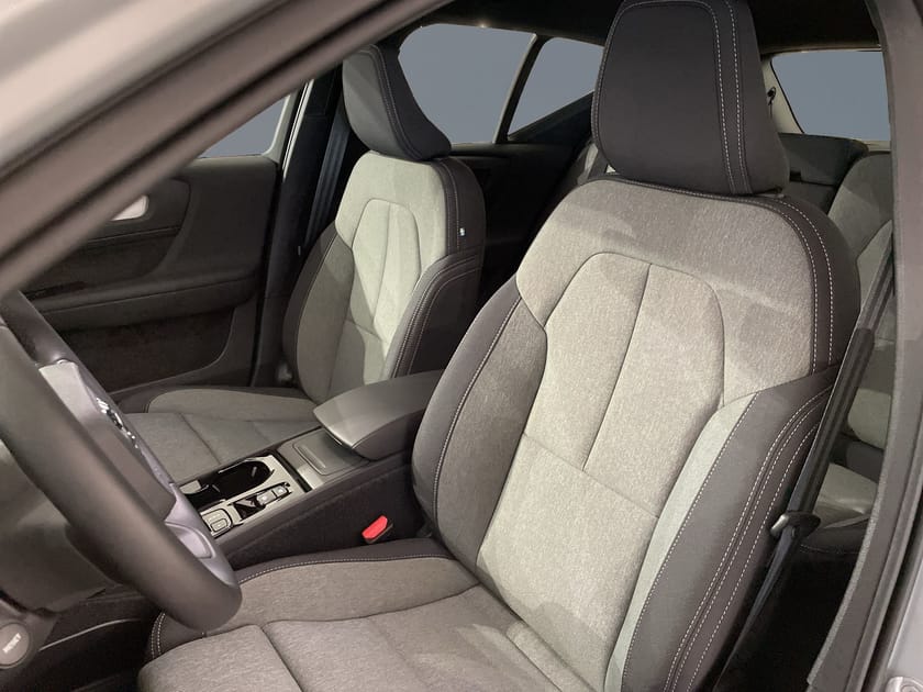 Bild 5 av Volvo XC40 B3 FWD Bensin Plus Dark