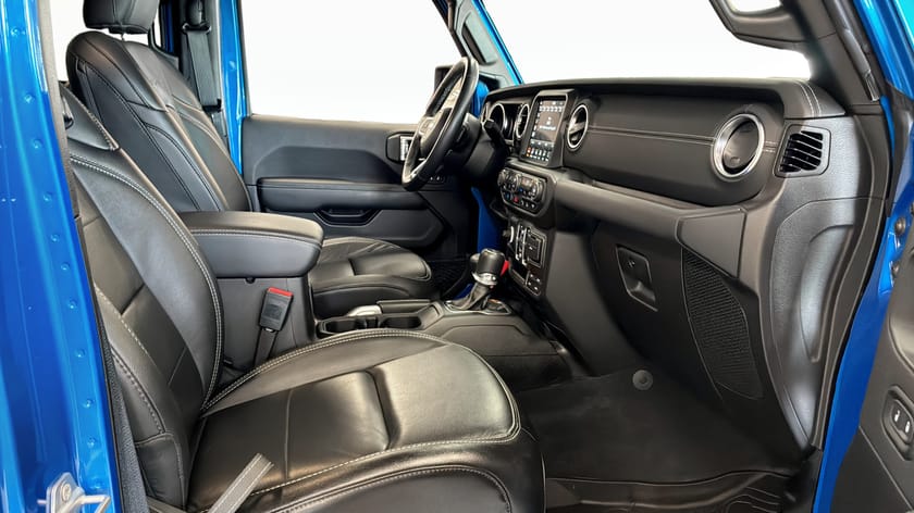 Bild 3 av Jeep Wrangler Unlimited 4xe SAHARA PHEV 380HK / KAMERA / ALPINE /