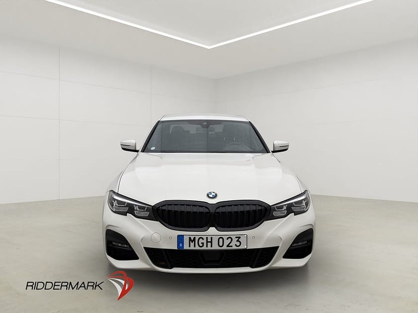 Bild 2 av BMW 330e xDrive Sedan M-Sport Navi Kamera Drag Adapt Carplay