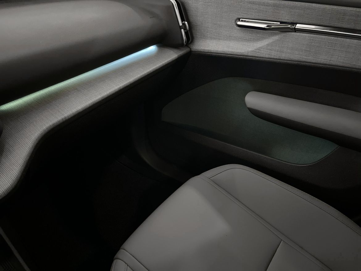 Volvo EX30 2025 - miniatyr 25