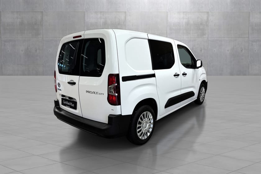 Bilde 5 av Toyota ProAce City Kort L1 1.5 Diesel 100 Manuell 6 gir Comf.Fleet Colour