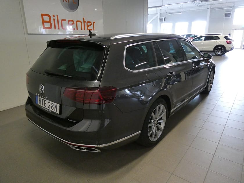 Bild 4 av Volkswagen Passat Sportscombi 2.0 TDI 4M GT Pano-Drag-Värmare-Navi-Kamera-SoV