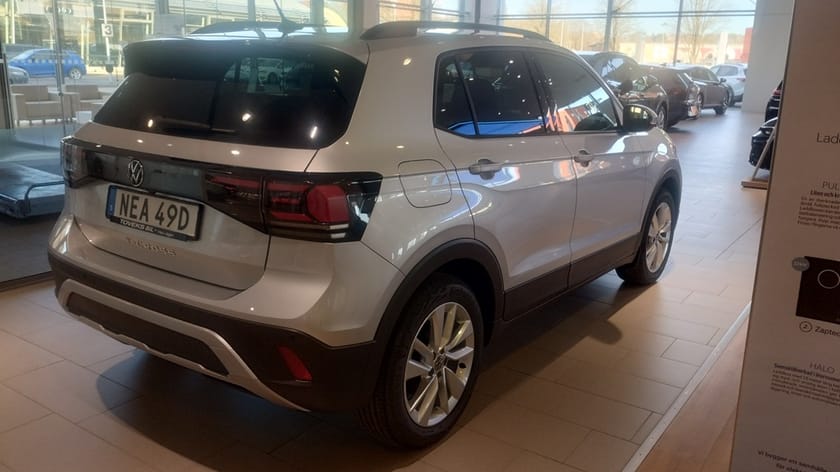 Bild 3 av Volkswagen T-Cross PB   LIFE 1.0 TSI 95 HK 5 VXL