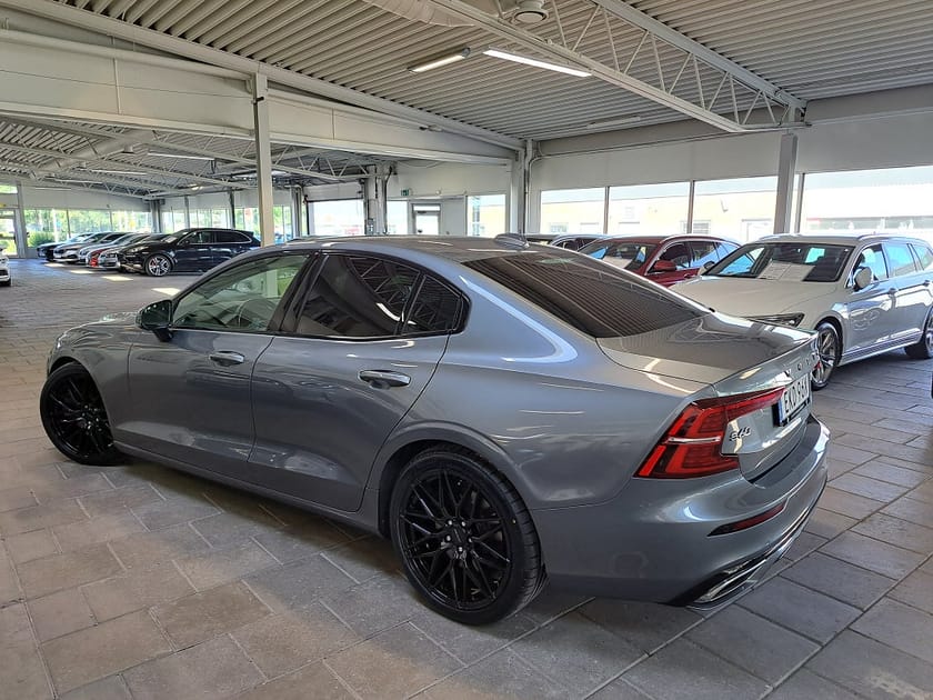 Bild 4 av Volvo S60 T5 Geartronic R-Design 250 hk HUD|Navi