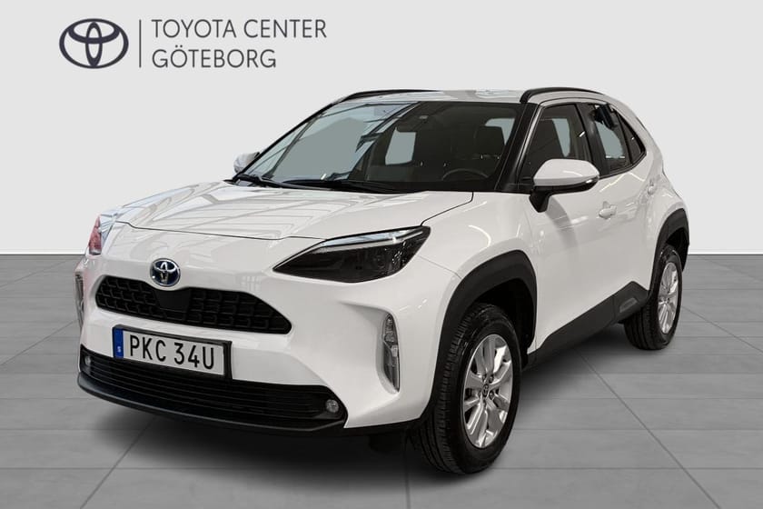 Bild 1 av Toyota Yaris Cross Hybrid AWD-i 1,5 ACTIVE TAKRELING