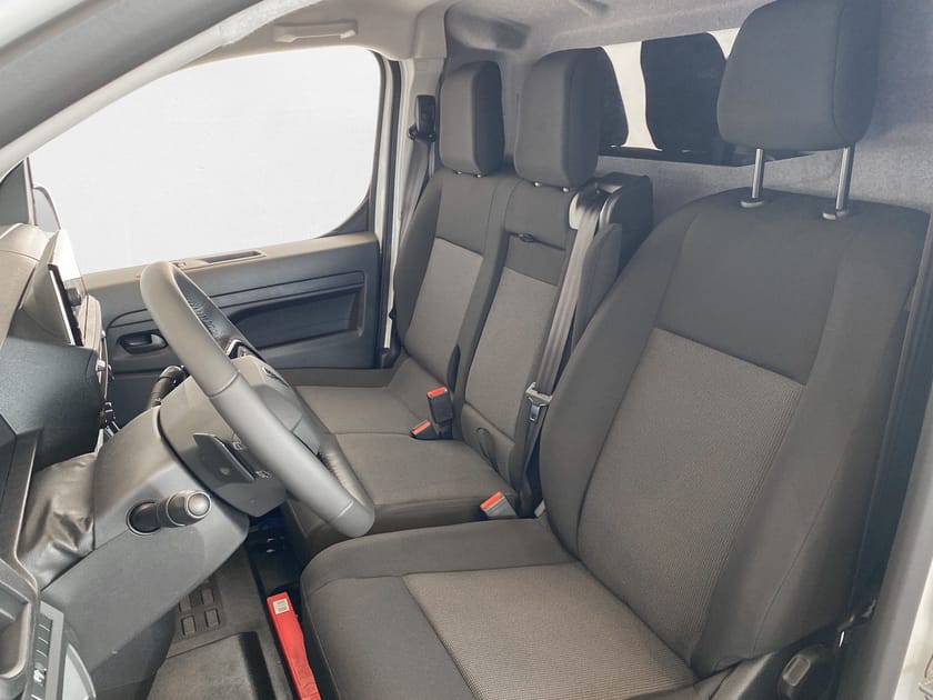 Bild 3 av Peugeot Expert Plus 145HK Automat med Dubbla-skjutdörrar
