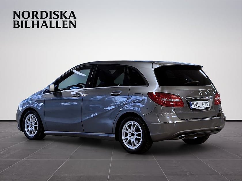 Bild 5 av Mercedes-Benz B 180 BE BlueEFFICIENCY Sport Nyservad Pano Drag