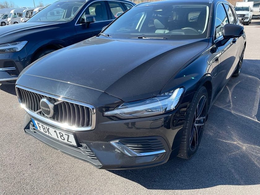 Bild 1 av Volvo V60 T6 Recharge Core Bright plug in AWD 350HK 4x4 Läder