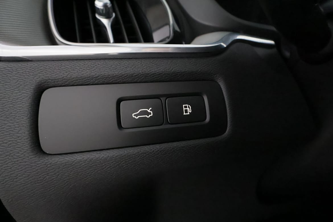 Volvo XC60 2023 - miniatyr 16