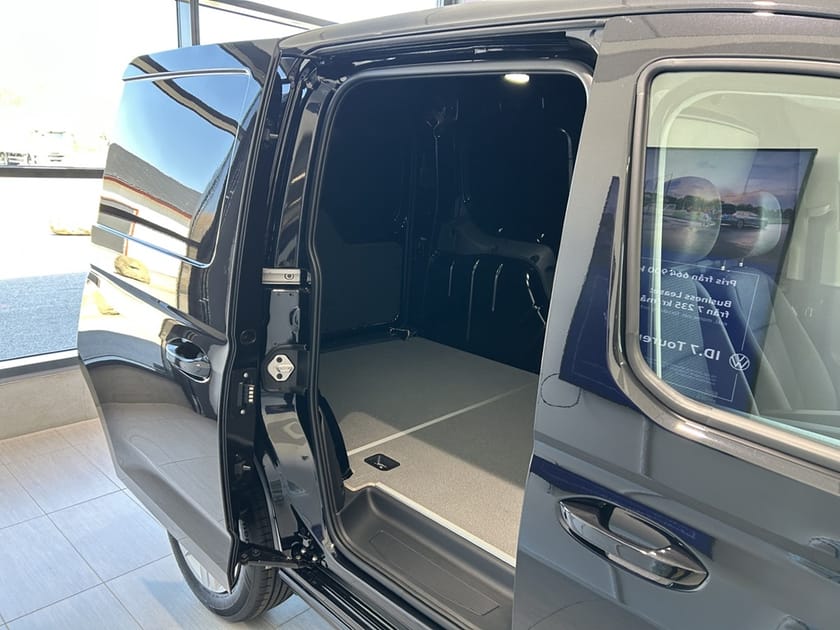 Bild 4 av Volkswagen Caddy Cargo HJULBAS: 2755 MM KHP  MOTOR: 2,0 L TD