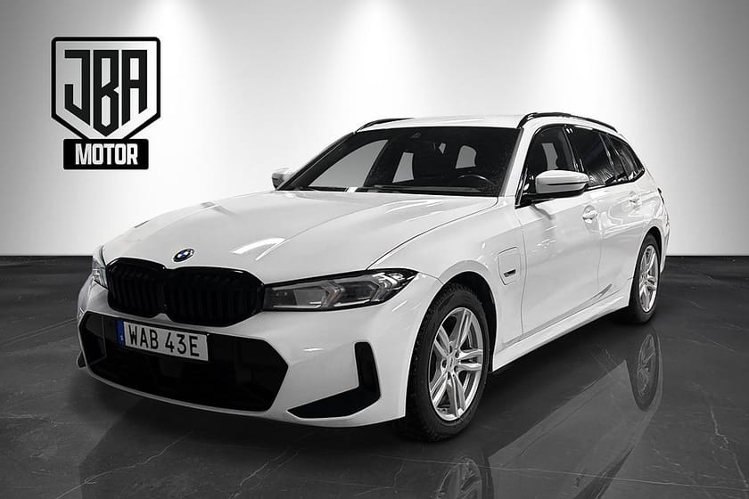 Bild 3 av BMW 330e xDrive Touring Steptronic M Sport - Fri hemleverans!