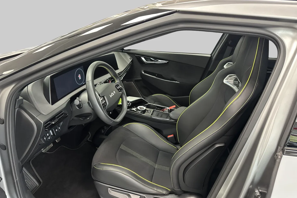 picture of a car