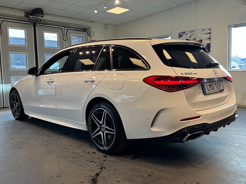 Bild 3 av Mercedes-Benz C 300 T de Aut Drag Gps Pano AMG Line Night