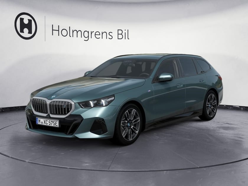 Bild 1 av BMW i5 eDrive40 Touring M Sport Active Launch Edition Drag Rattvärme 19'
