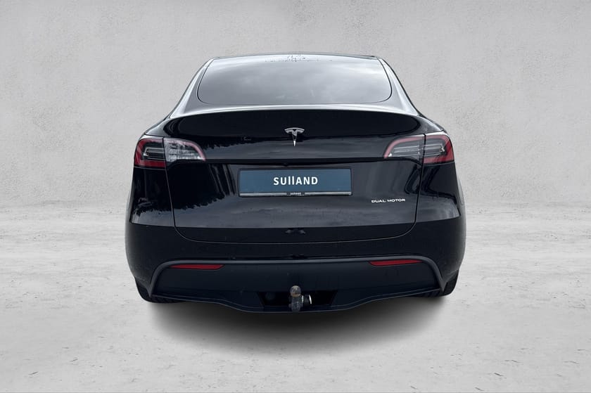 Bilde 4 av Tesla Model Y Long Range AWD LR/AWD/H.feste/Panorama/Skinn/2 hjulsett++